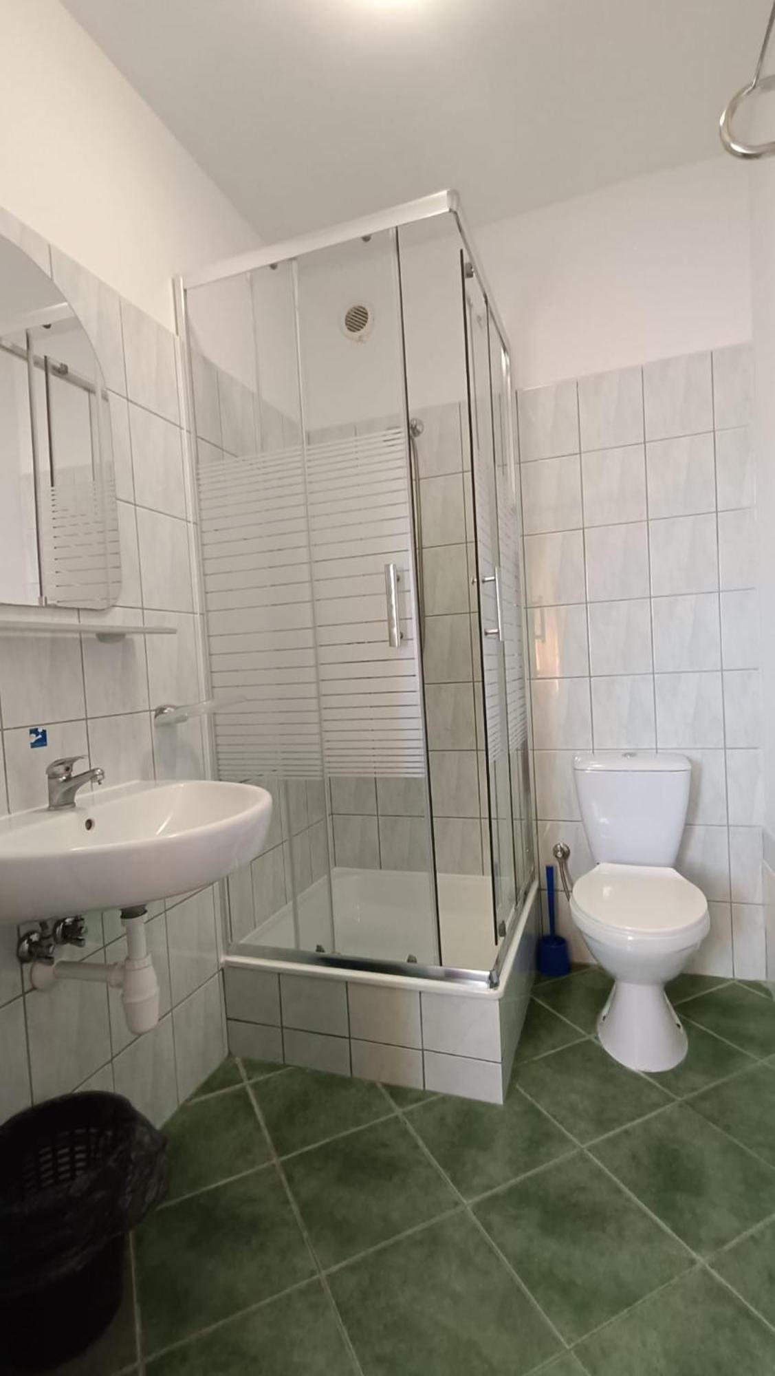 Joda Pokoje Goscinne Rewal Exteriör bild